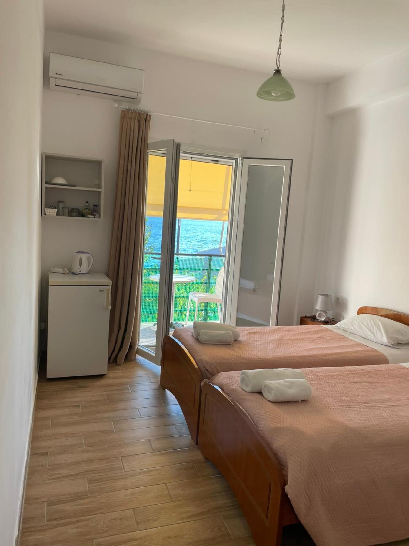 Nafsika Apartments Agios Georgios Pagon Buitenkant foto