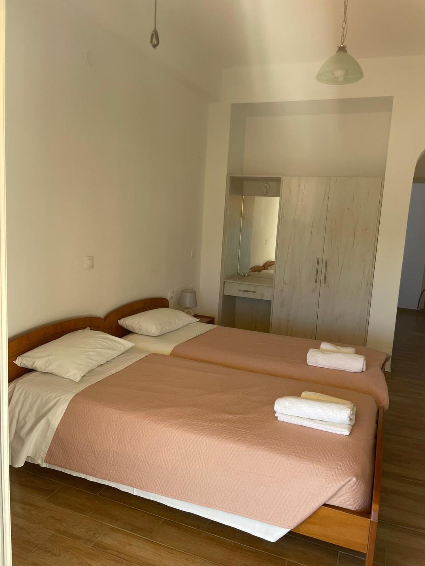 Nafsika Apartments Agios Georgios Pagon Buitenkant foto